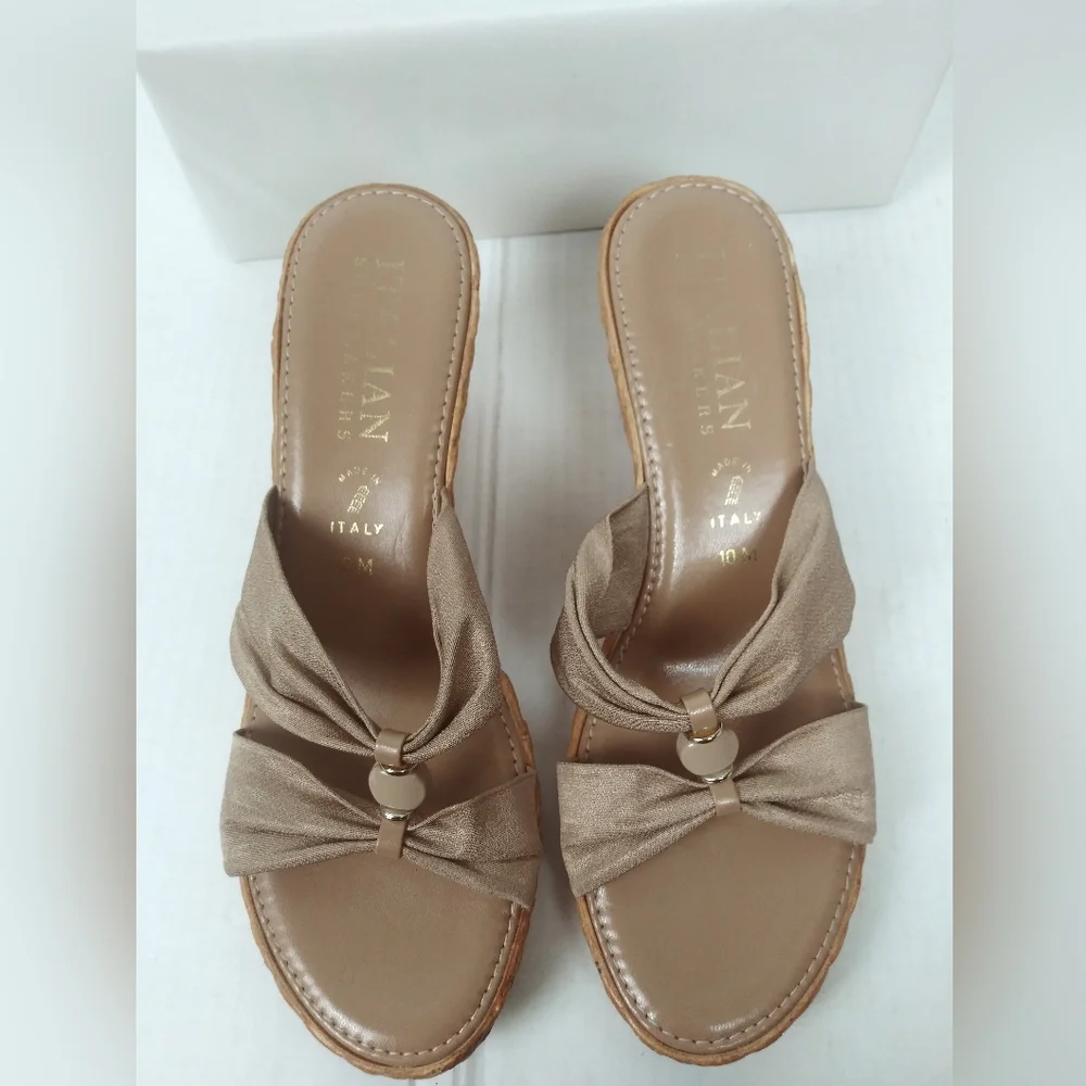 Italian ShoeMakers 10M Tan Sandal Slides Wedge Platform Shoes